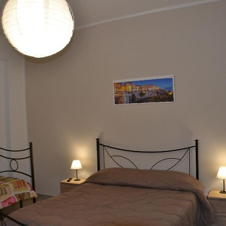Appartamento Turistico Adige سيراكوزا المظهر الخارجي الصورة